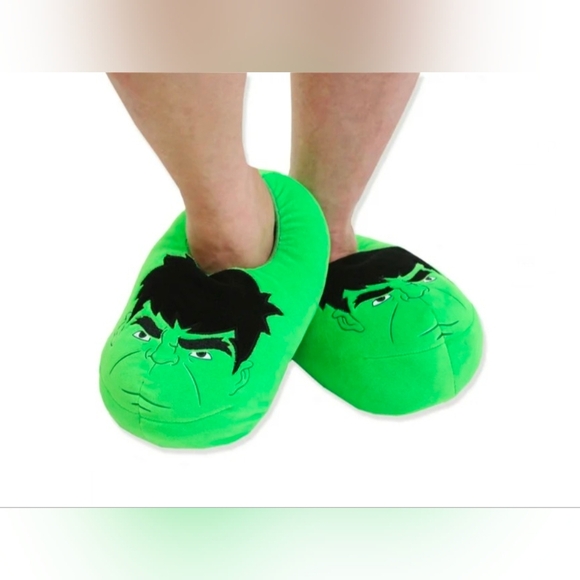NWT Marvel Avengers Green Hulk Kids Unisex Plush Mooshy Slippers (Sz. Small 7/8) - Picture 11 of 15